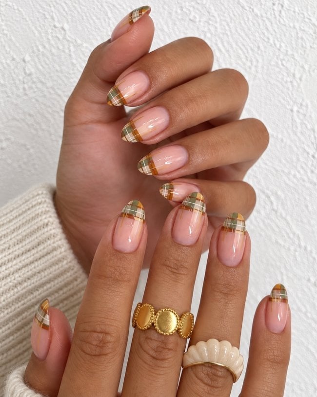 Plaid Pattern French Tip Short Almond Nails Plaid Pattern French Tip Short Almond Nails — Classy Colored French Tip Nails