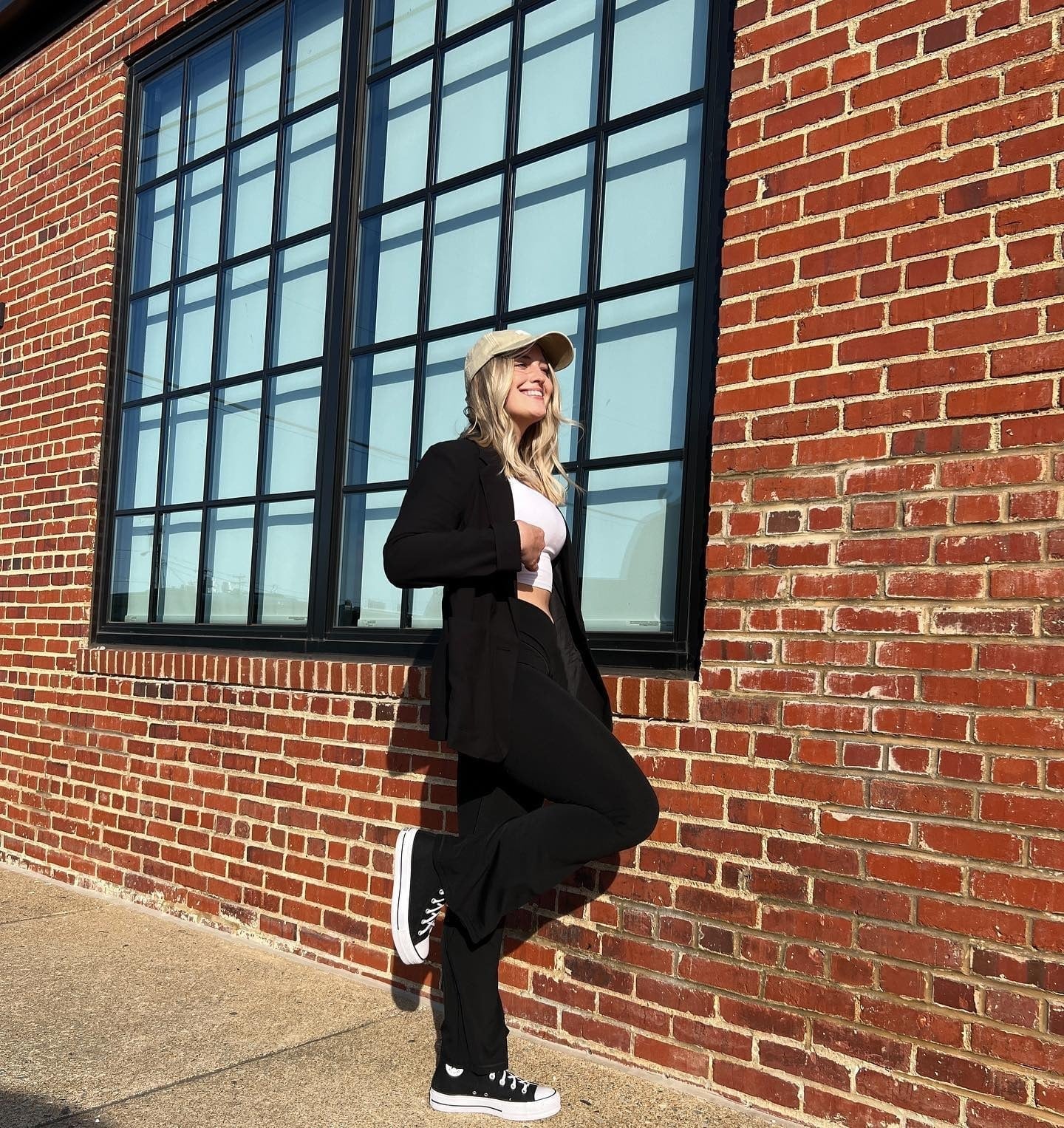 Crop Top and Black Blazer with Wide-Leg Trousers — Classy Converse Outfits Black