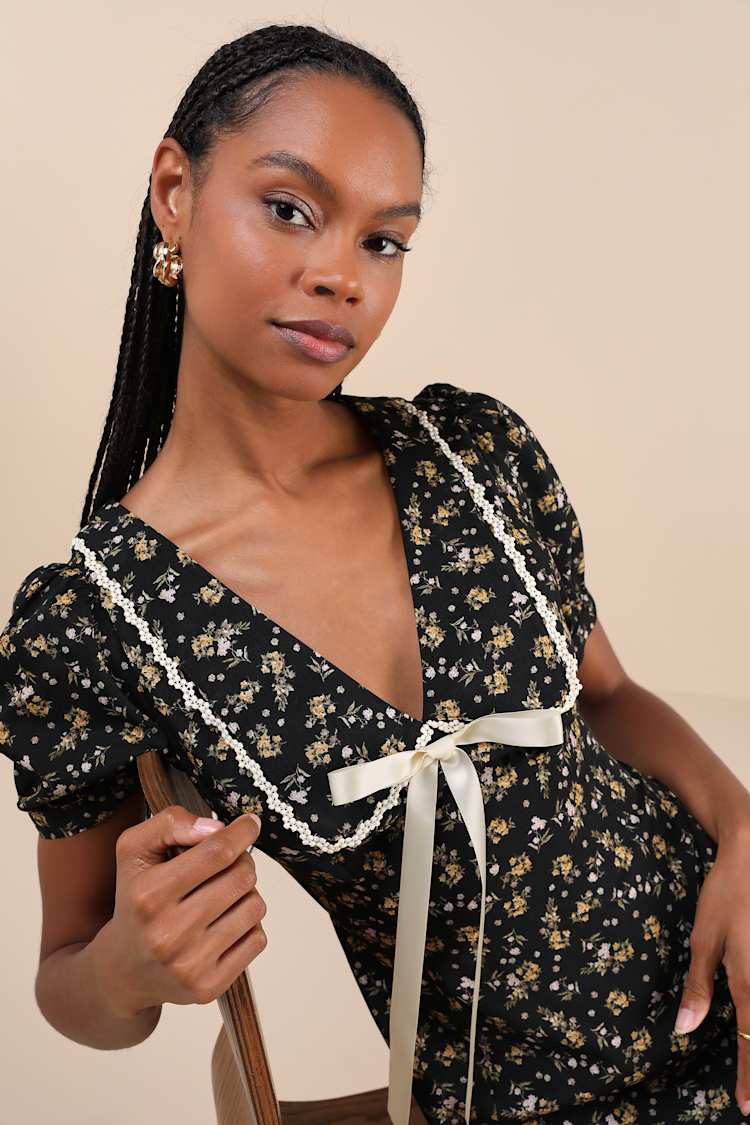 Black Floral Mini Dress with Peter Pan Collar Black Floral Mini Dress with Peter Pan Collar — Classy Coquette Outfits