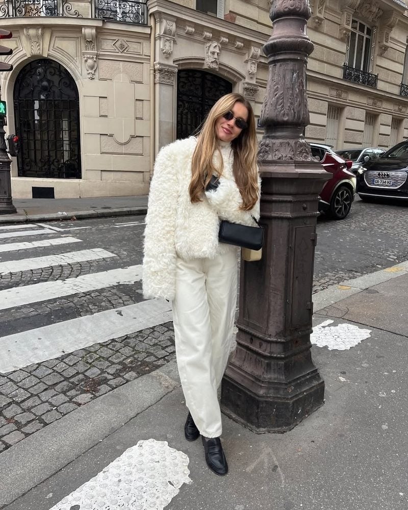 Oversized Cream Fur Jacket Ensemble With Crossbody Bag — Classy Cream Outfits