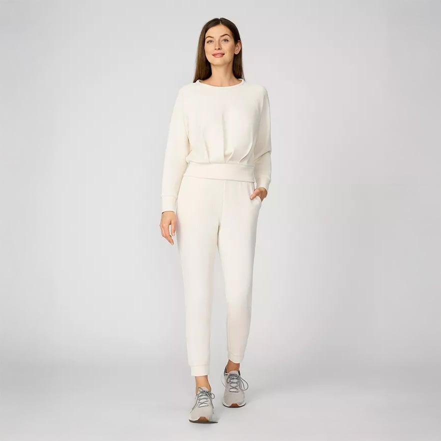 Cream Matching Set With Gray Sneakers and Relaxed Fit — Classy Crewneck Outfits