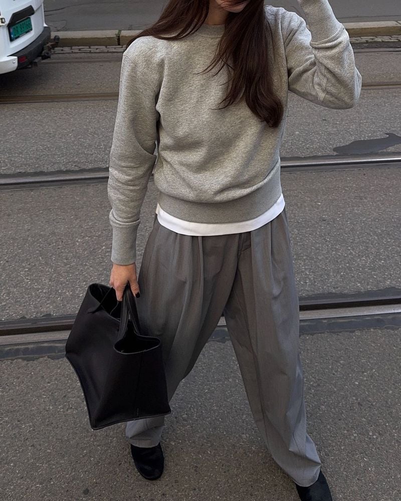 Gray Crewneck Sweatshirt With White T Shirt And Wide Leg Trousers — Classy Crewneck Outfits