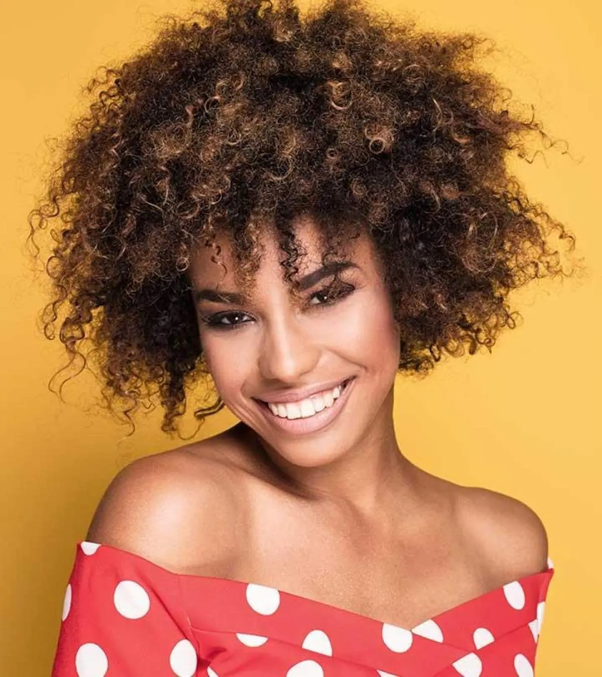Short Bob With Voluminous Curls, Ear Short Bob With Voluminous Curls, Ear — Classy Curly Haircuts