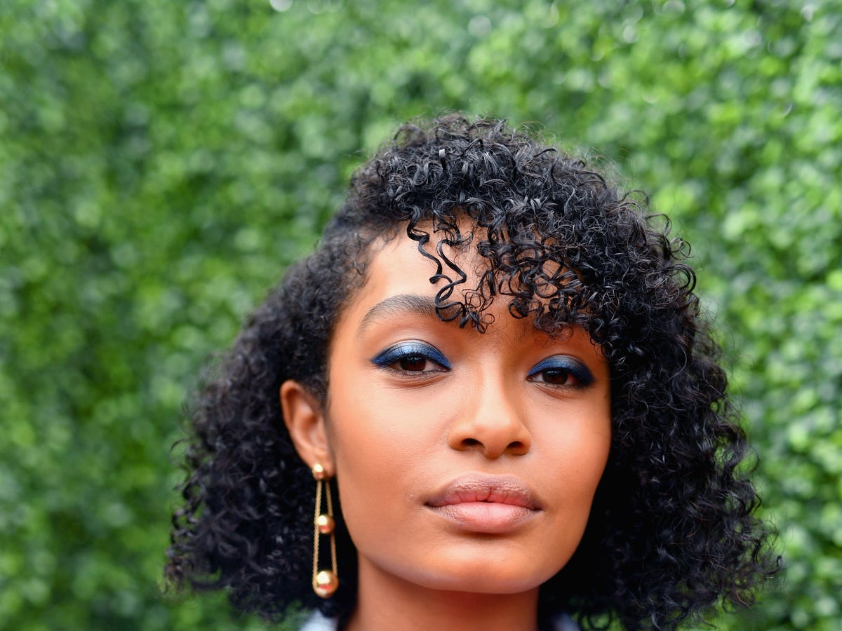 Short Layered Bob With Side Swept Bangs Short Layered Bob With Side Swept Bangs — Classy Curly Haircuts