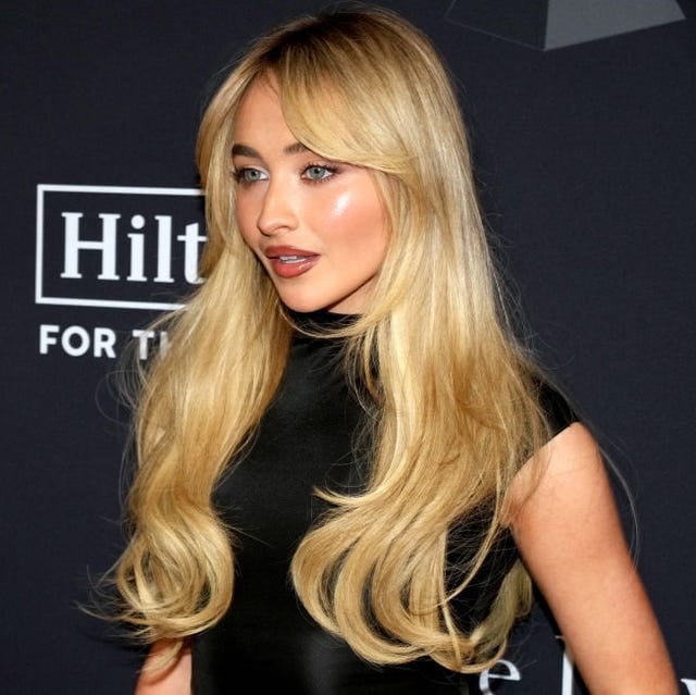 Collarbone Layers With Feathered Curtain Bangs — Classy Cut Bangs