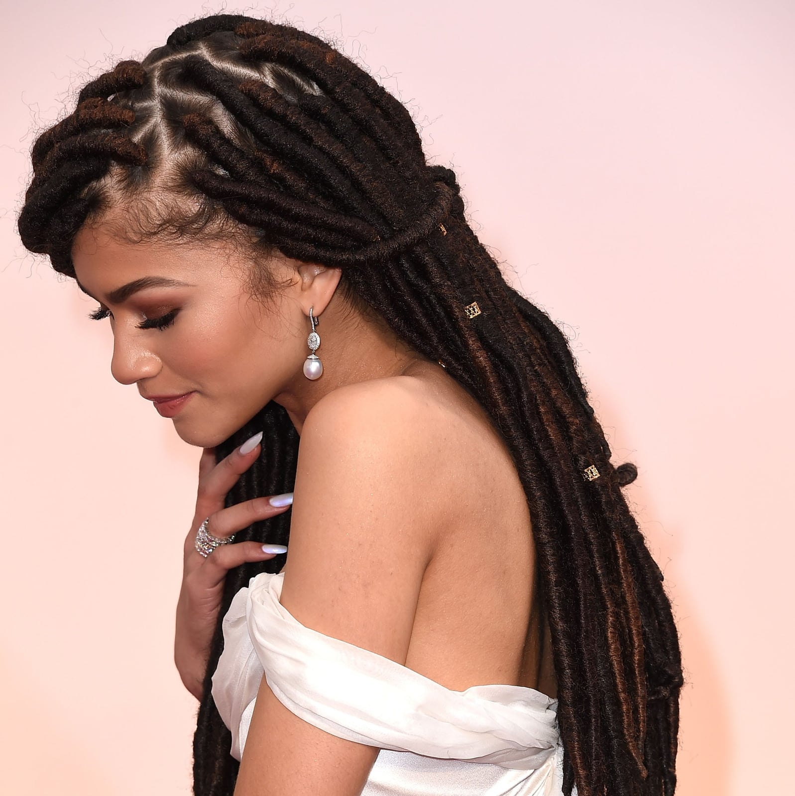Long Wavy Dark Brown Locs With Blonde Highlights Long Wavy Dark Brown Locs With Blonde Highlights — Classy Down Locs