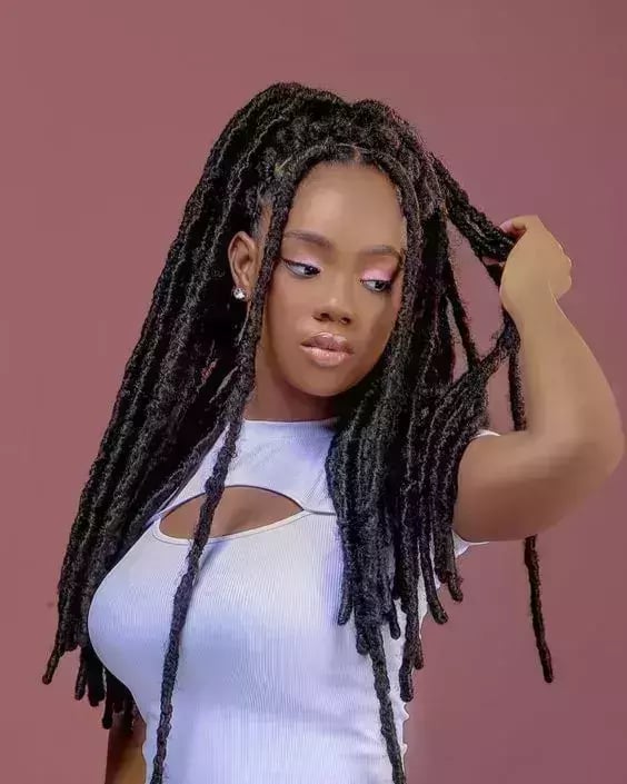 Mid-Back Faux Locs High Ponytail With Wispy Bangs Mid-Back Faux Locs High Ponytail With Wispy Bangs — Classy Down Locs