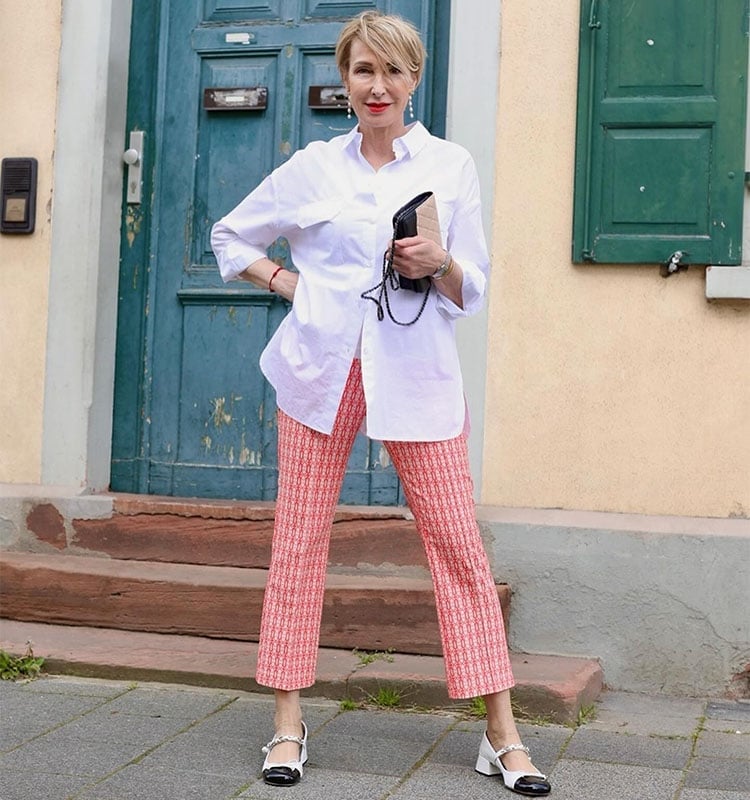 Cropped Patterned Pants with Oversized White Shirt — Classy Dress Pants Outfit Women