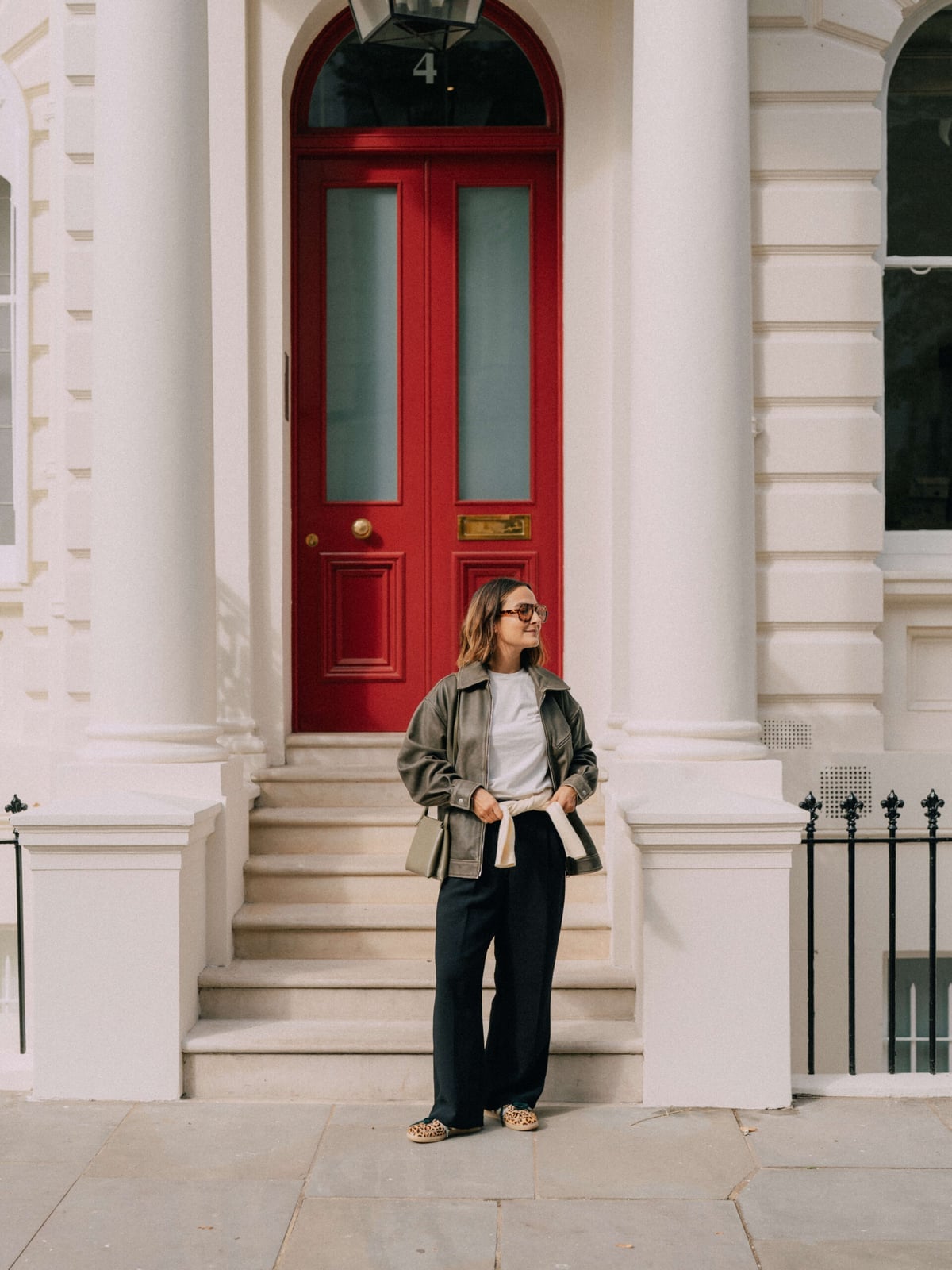 Gray Oversized Jacket with Gray Wide-Leg Pants — Classy Dress Pants Outfit Women