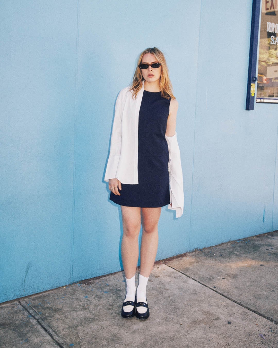 Navy Blue Shift Dress With Asymmetrical Sleeves Navy Blue Shift Dress With Asymmetrical Sleeves — Classy Dress Up Day Ideas