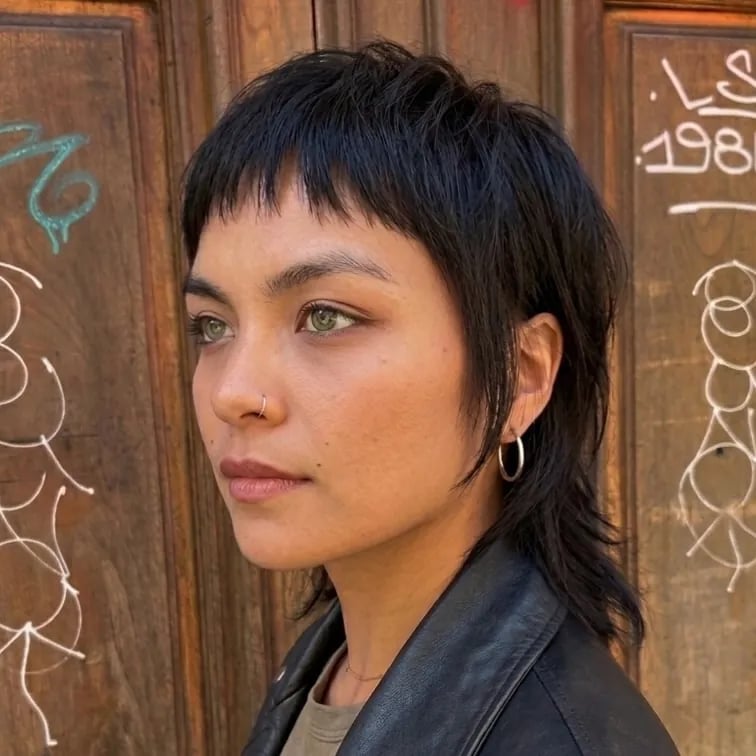 Black Mullet With Blunt Bangs And Choppy Layers Black Mullet With Blunt Bangs And Choppy Layers — Classy Edgy Haircuts