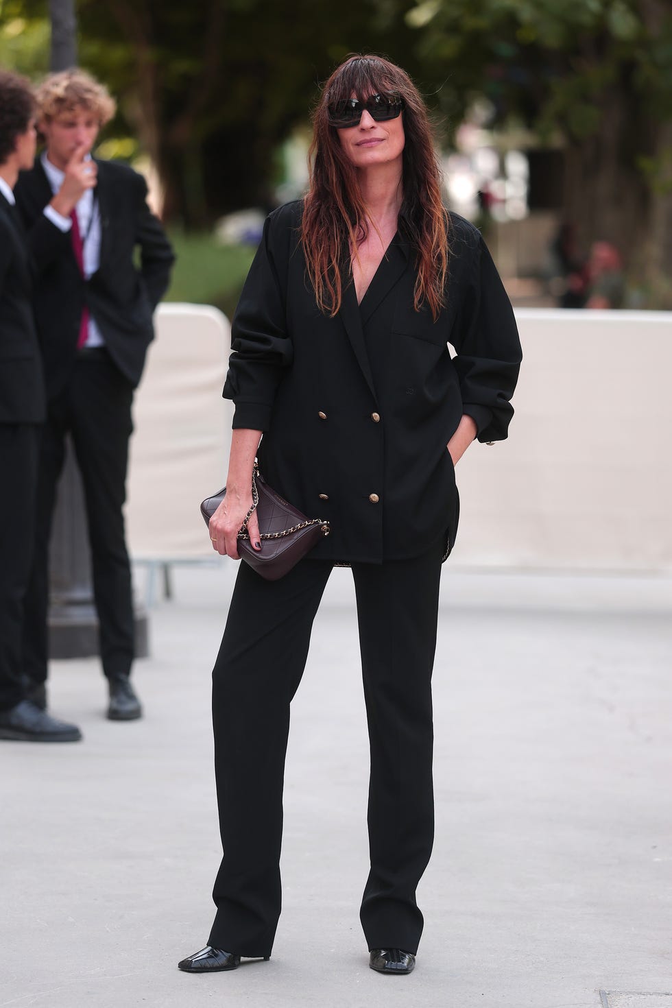 The Most Stylish French Women Swear By A Capsule Wardrobe: 8 Timeless Pieces To Create Your Own