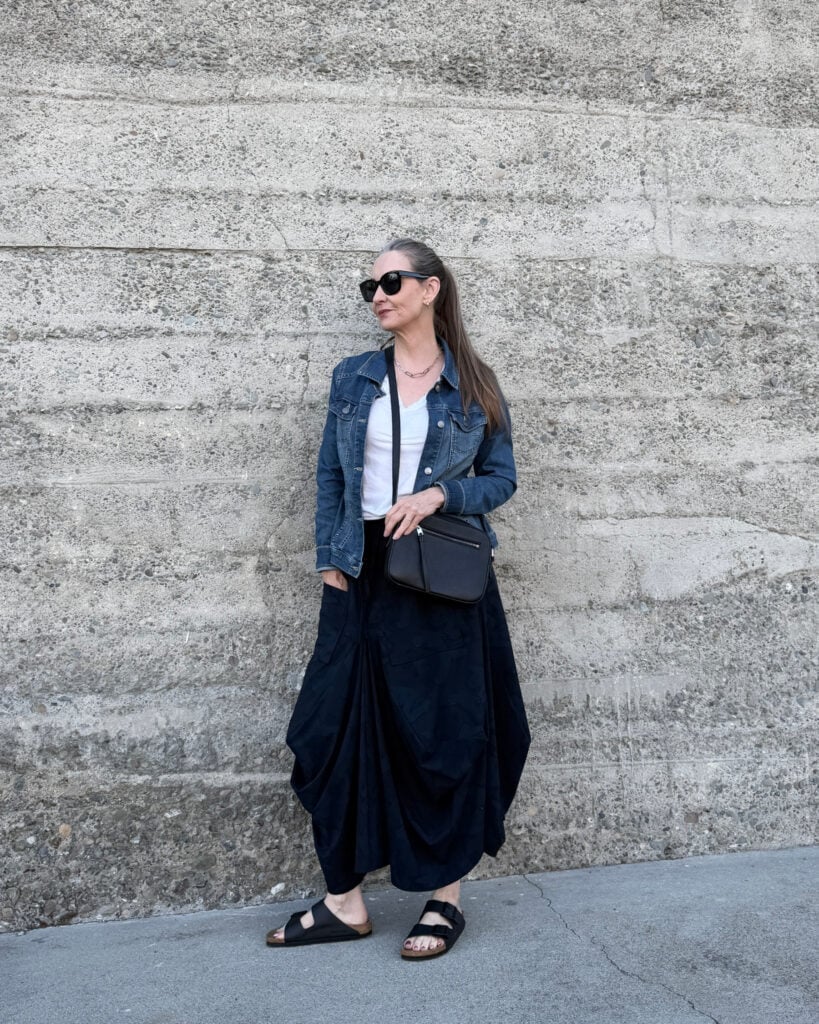 Oversized Leather Bomber Jacket with Wide-Leg Jeans and Loafers — Classy Edgy Outfits