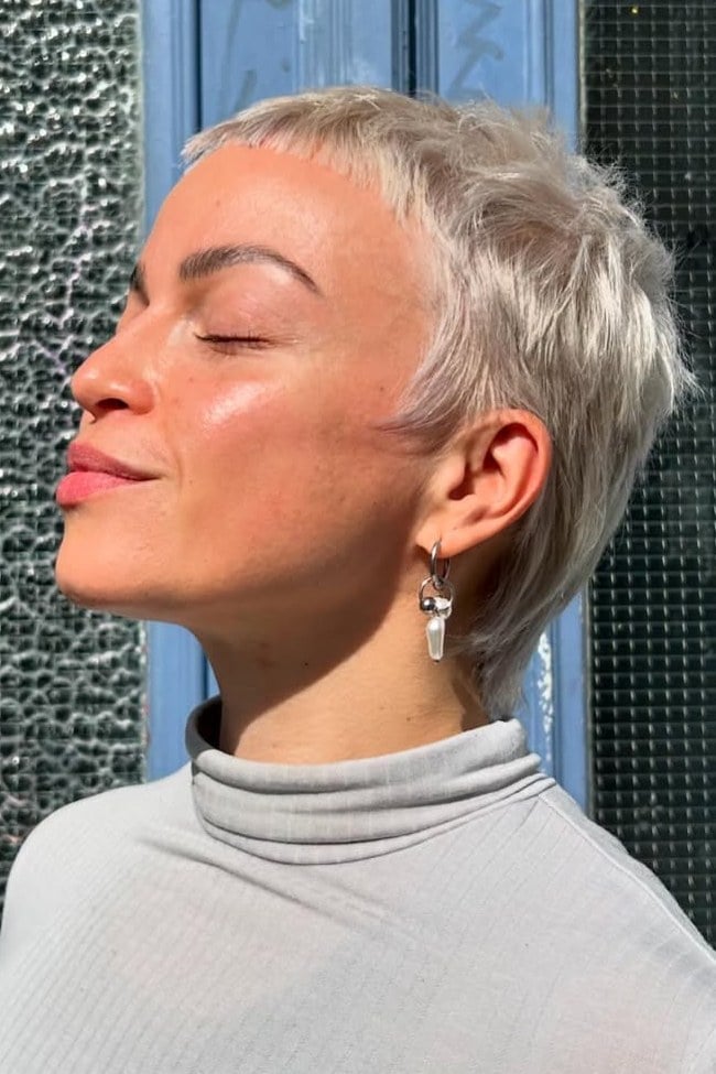Silver Blonde Cropped Pixie With Micro Fringe Silver Blonde Cropped Pixie With Micro Fringe — Classy Edgy Pixie