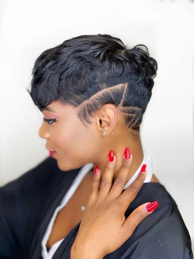 Black Pixie With Geometric Undercut And Wispy Bangs Black Pixie With Geometric Undercut And Wispy Bangs — Classy Edgy Pixie