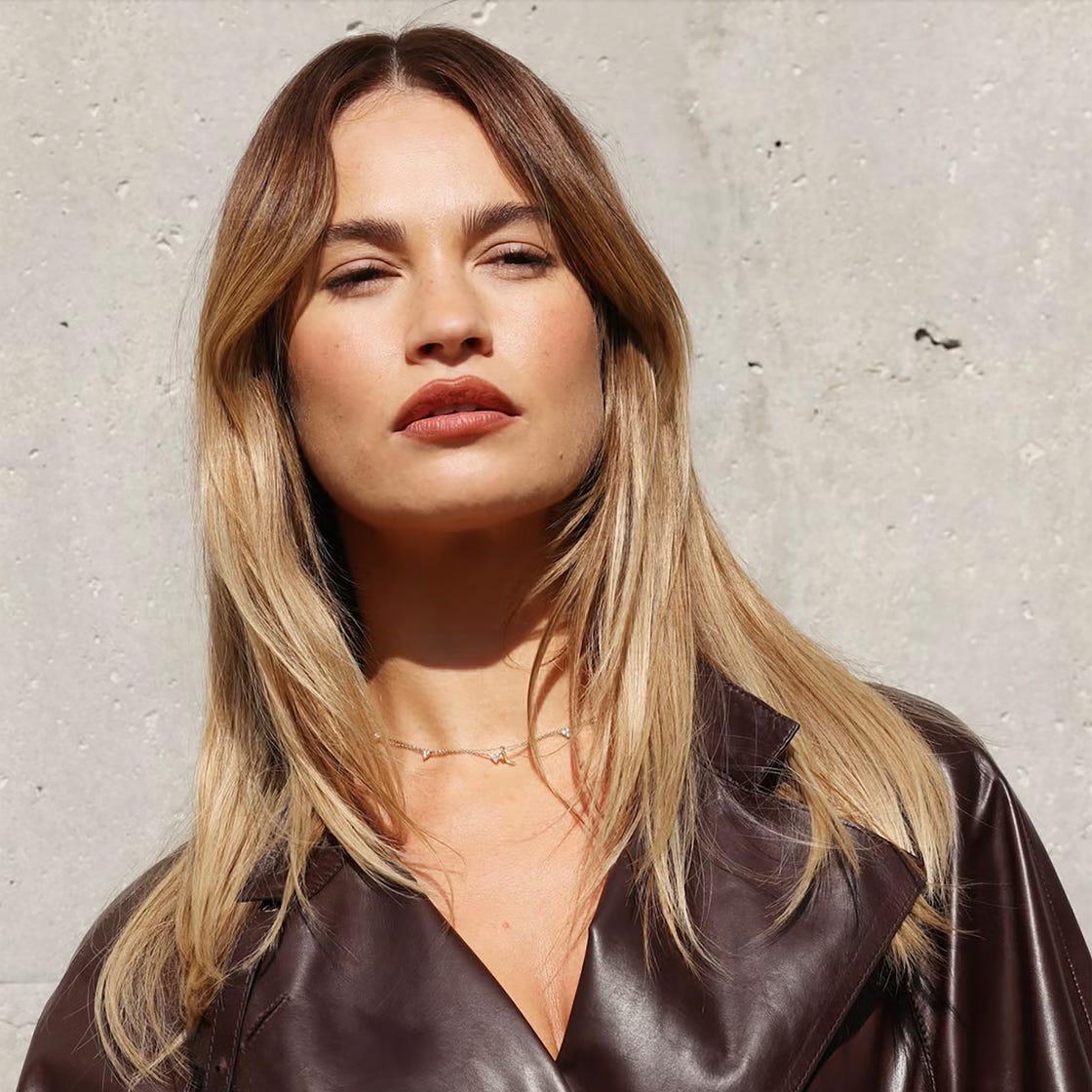 Collarbone Light Brown With Blonde Balayage Collarbone Light Brown With Blonde Balayage — Classy Face Framing Layers
