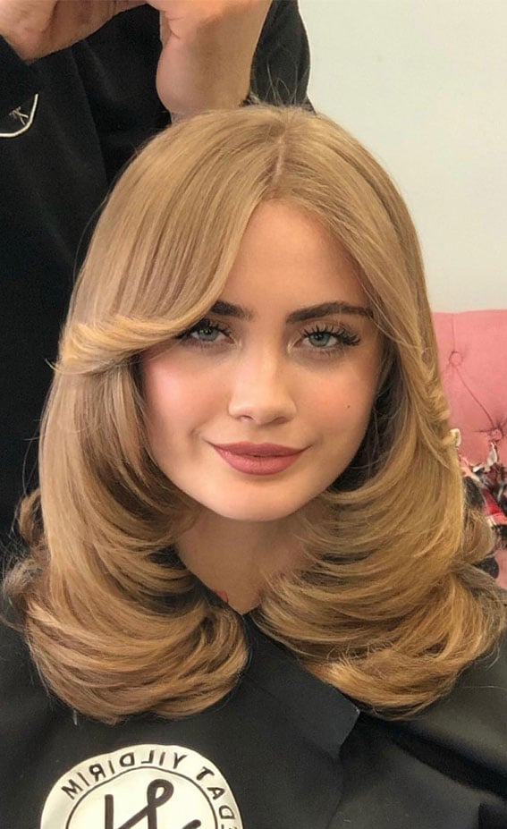 Ash Blonde Collarbone Layers With Volume Ash Blonde Collarbone Layers With Volume — Classy Face Framing Layers