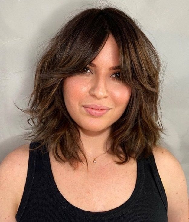 Shoulder Length Shag With Curtain Bangs, Wavy Shoulder Length Shag With Curtain Bangs, Wavy — Classy Face Framing Layers