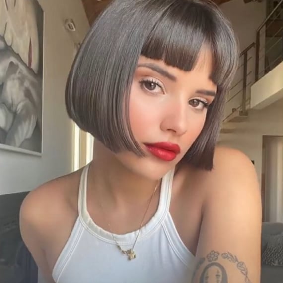 Textured Dark Brown Bob With Blunt Bangs, Chin Textured Dark Brown Bob With Blunt Bangs, Chin — Classy French Bob Haircut