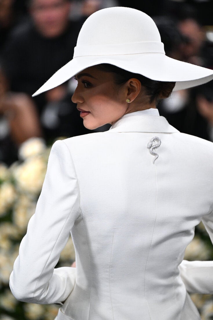 White Tailored Jacket with Statement Snake Brooch — Classy Gala Outfits