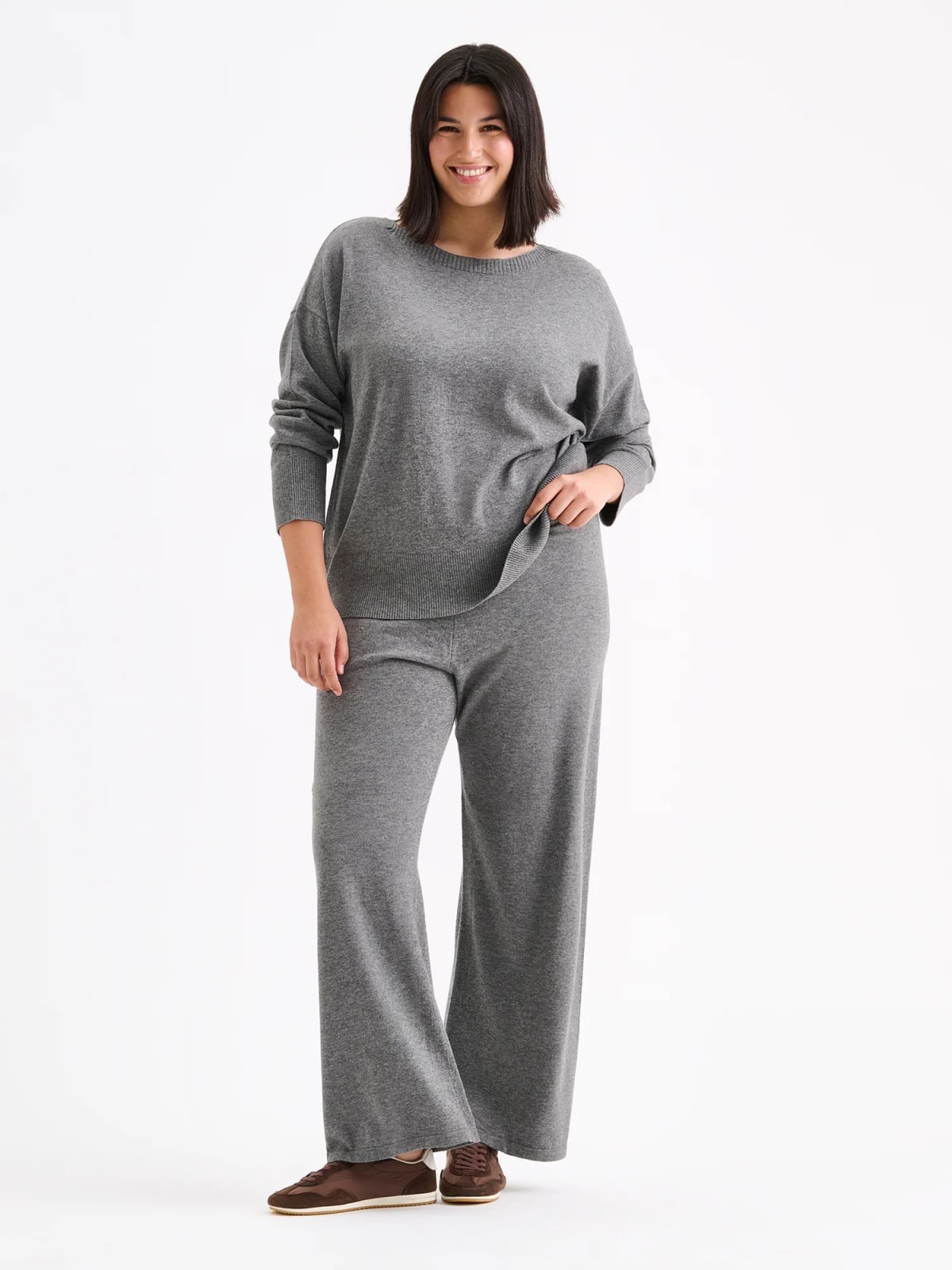 Matching Gray Knit Set with Loafers — Classy Grey Pants Outfits