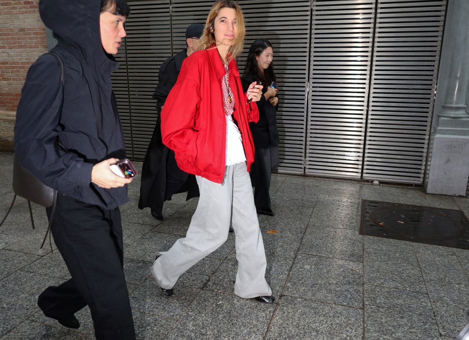 Gray Wide-Leg Trousers with White Shirt and Heels — Classy Grey Pants Outfits