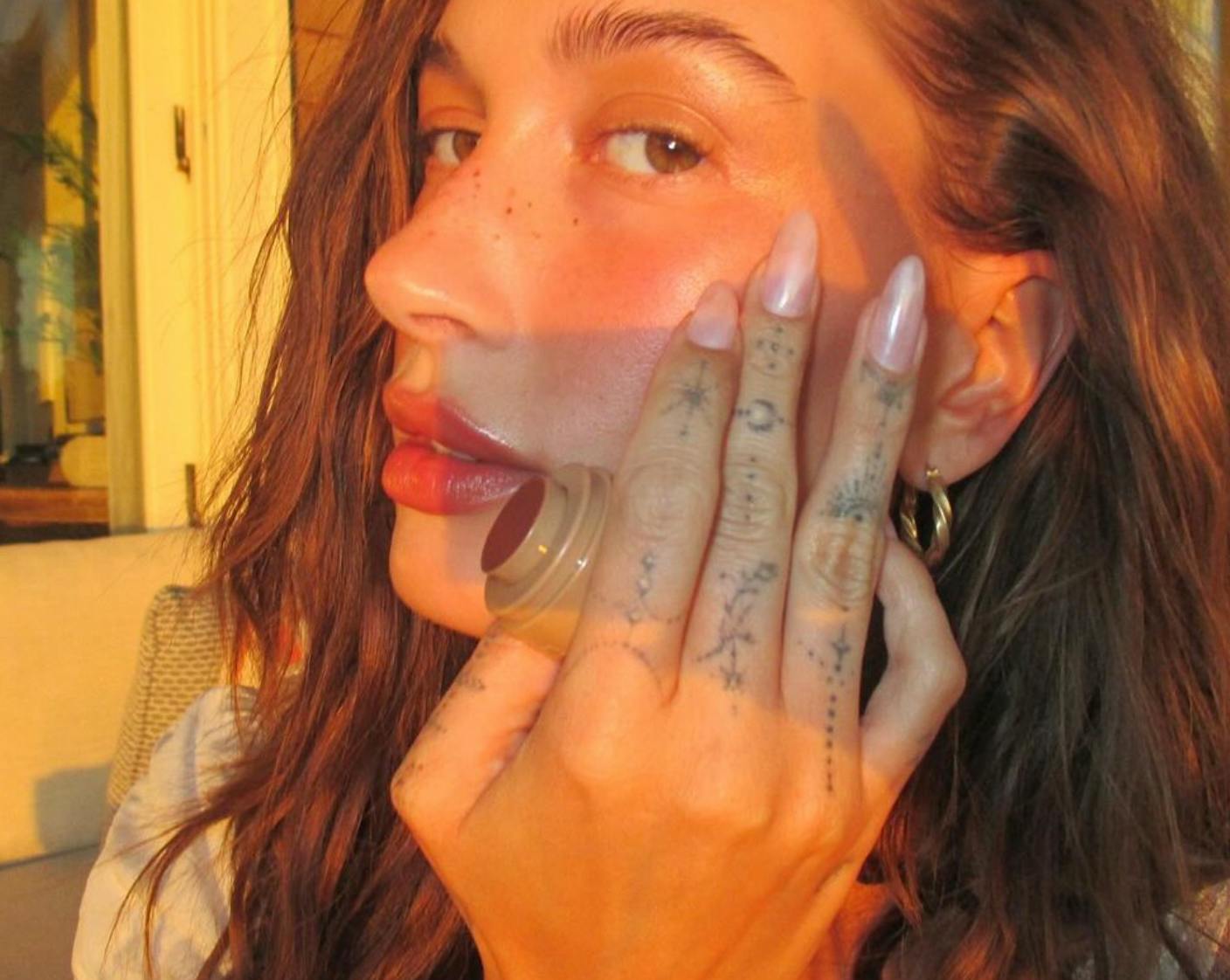 Almond Nails With Full Pearl Effect — Classy Hailey Bieber Nails