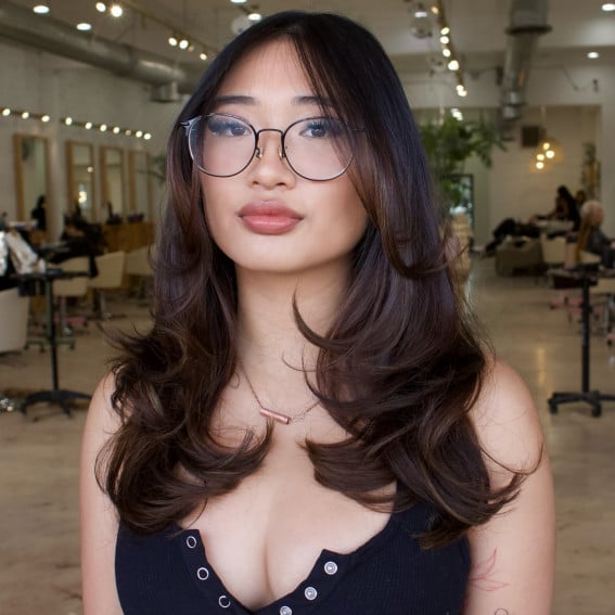 Mid-Back Layers With Face-Framing Curtain Bangs and Side Parting Mid-Back Layers With Face-Framing Curtain Bangs and Side Parting — Classy Hair for Round Face