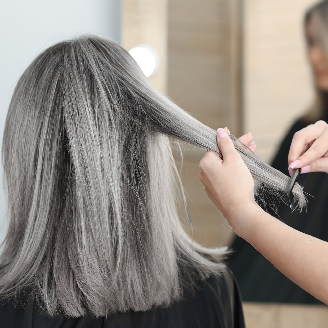Collarbone Layered Lob Gray — Classy Hair Haircuts