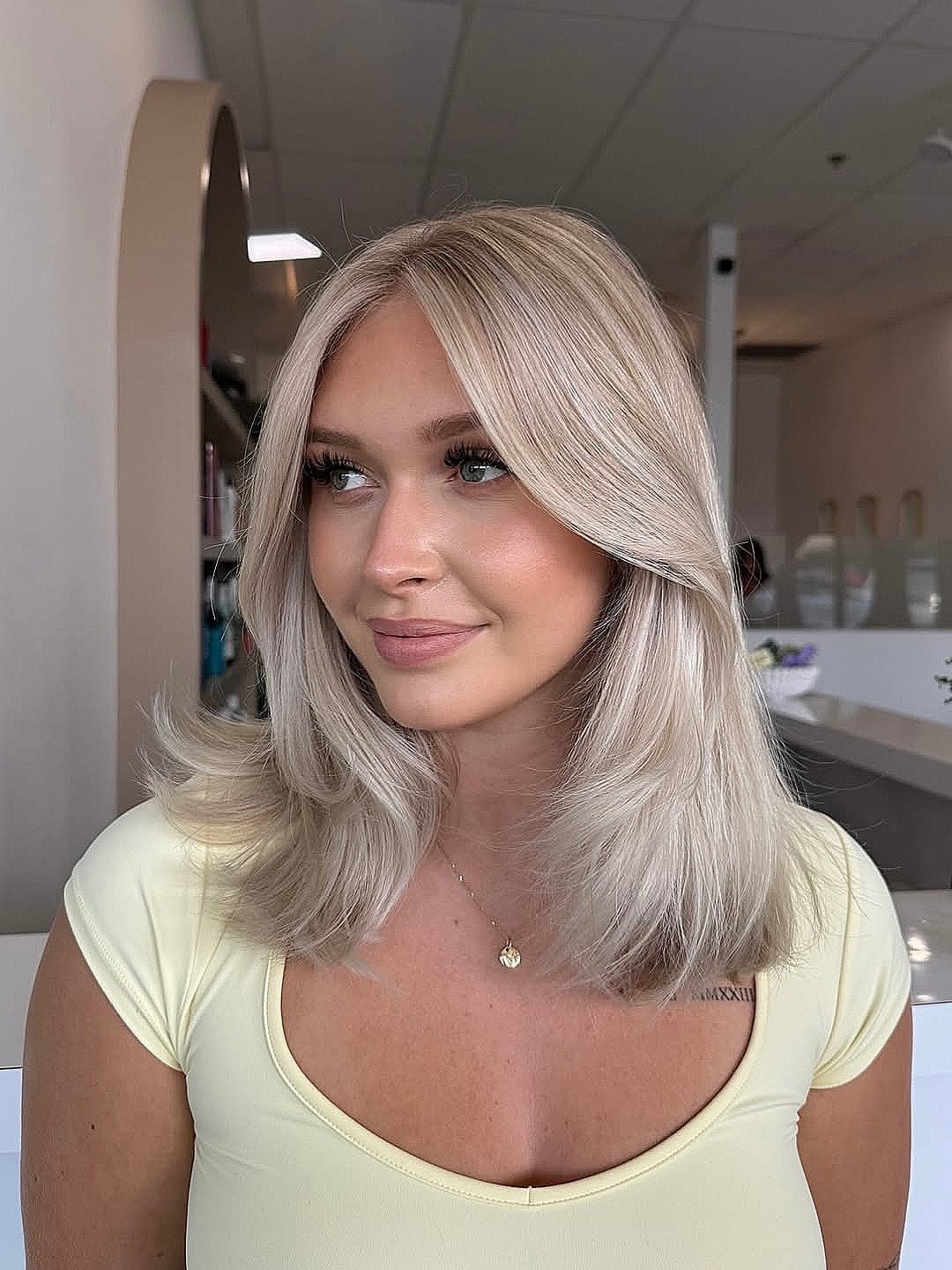 Collarbone Layers Ash Blonde With Curtain Bangs — Classy Hair Haircuts