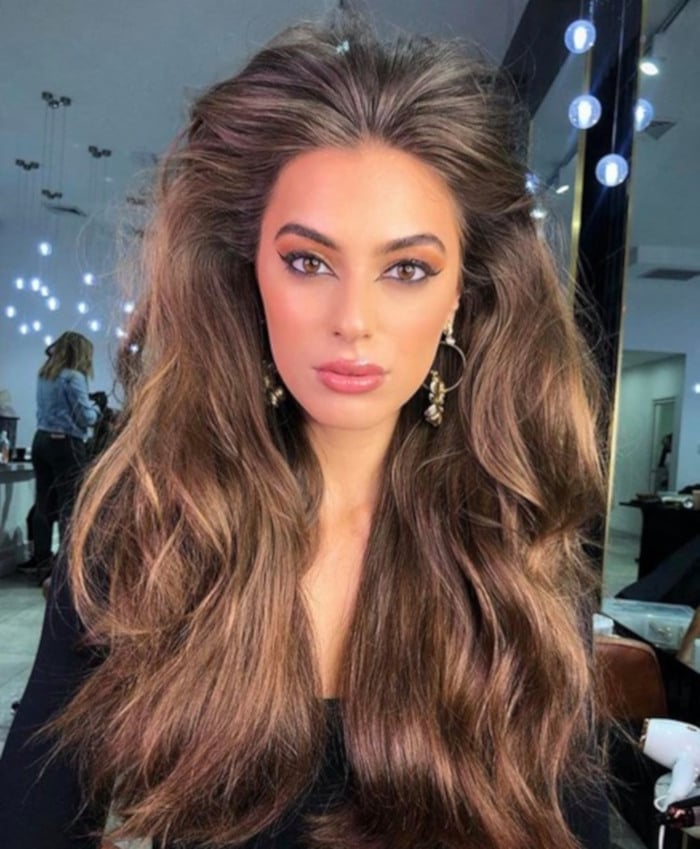 Mid-Back Layers Brunette Voluminous Blowout — Classy Hair Haircuts