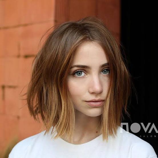 Honey Blonde Mid-Back With Face-Framing Pieces — Classy Hair Trends for Women