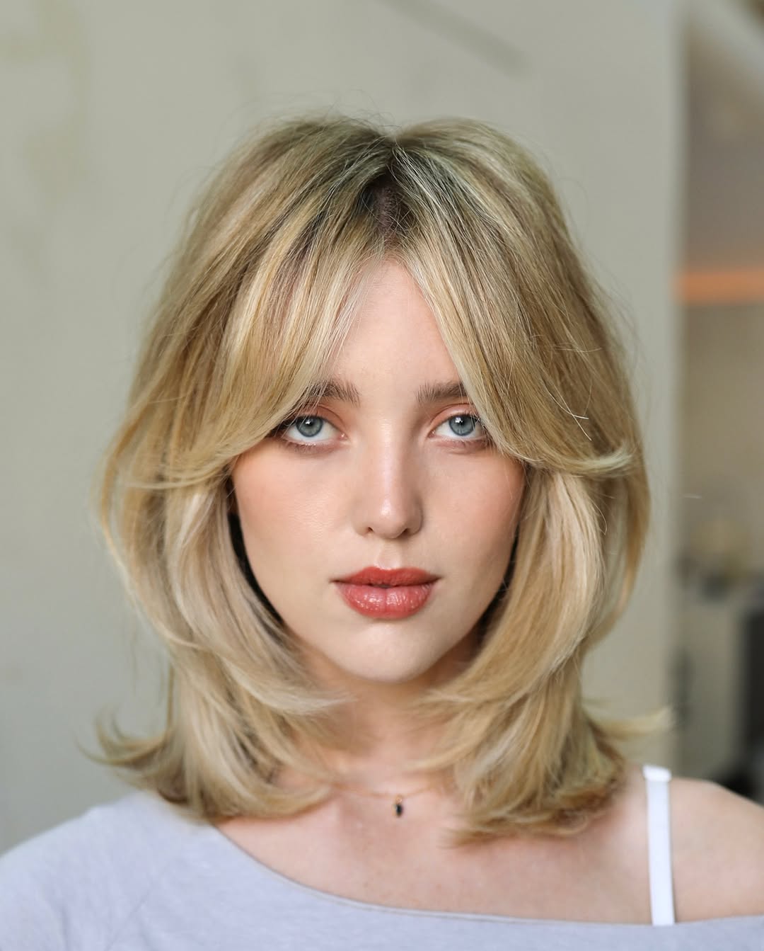 Ash Blonde Collarbone Shag — Classy Haircuts for Medium Hair