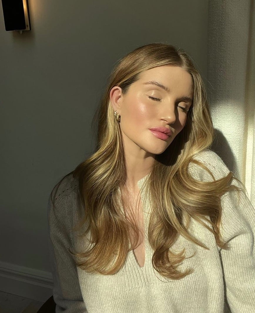 Mid-Back Length Blonde With Soft Waves Mid-Back Length Blonde With Soft Waves — Classy Haircuts for Thick Hair