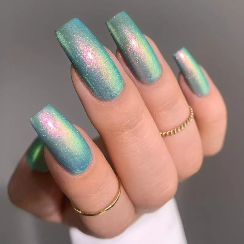 Long Coffin Blue-Green Cat-Eye Shimmer Long Coffin Blue-Green Cat-Eye Shimmer — Classy Holographic Nails