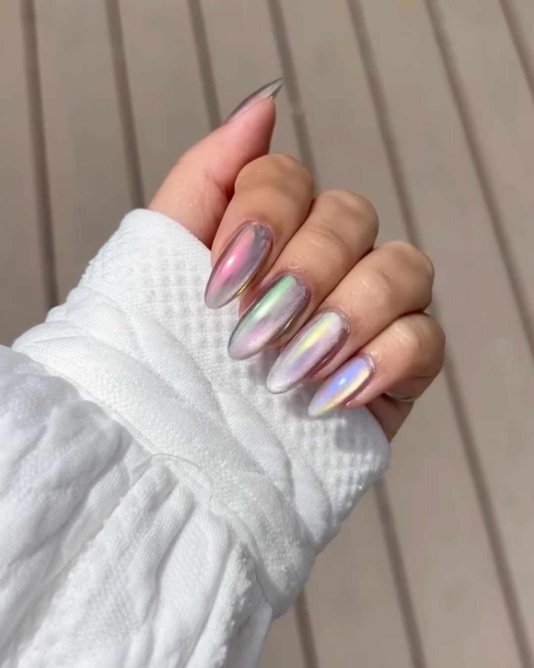 Short Oval Holographic Chrome Finish Short Oval Holographic Chrome Finish — Classy Holographic Nails