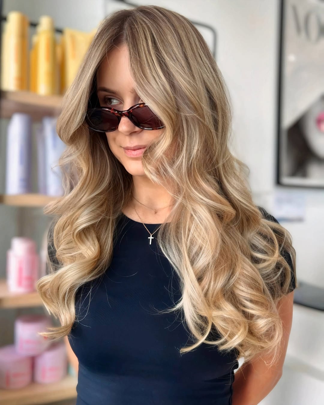 Shoulder Length Honey Blonde With Face-Framing Layers — Classy Honey Blonde Highlights