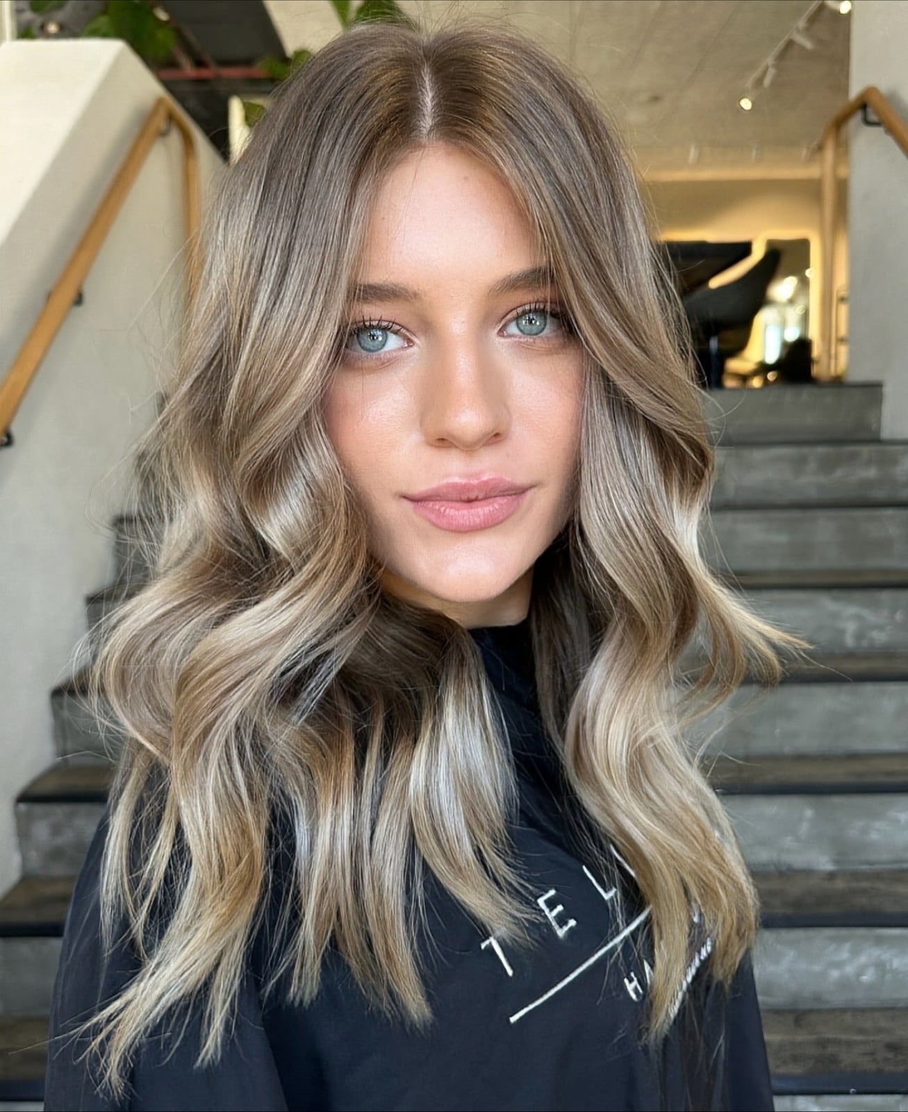 Collarbone Honey Blonde With Natural Dimension — Classy Honey Blonde Highlights