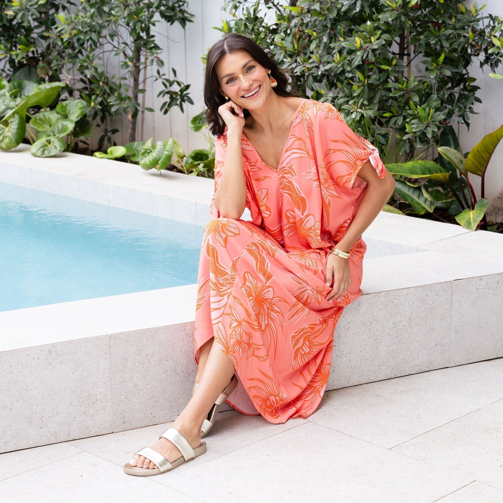 Floral Print Maxi Dress for Casual Days Floral Print Maxi Dress for Casual Days — Classy Hot Weather Outfits