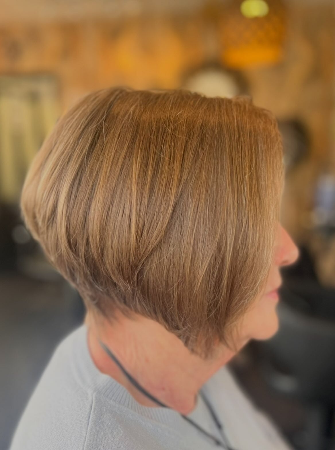 Light Brown Inverted Bob With Stacked Back Light Brown Inverted Bob With Stacked Back — Classy Inverted Bob