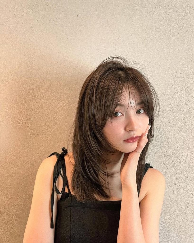 Shoulder Length Hair With Face-Framing Layers Shoulder Length Hair With Face-Framing Layers — Classy Japan Hairstyles
