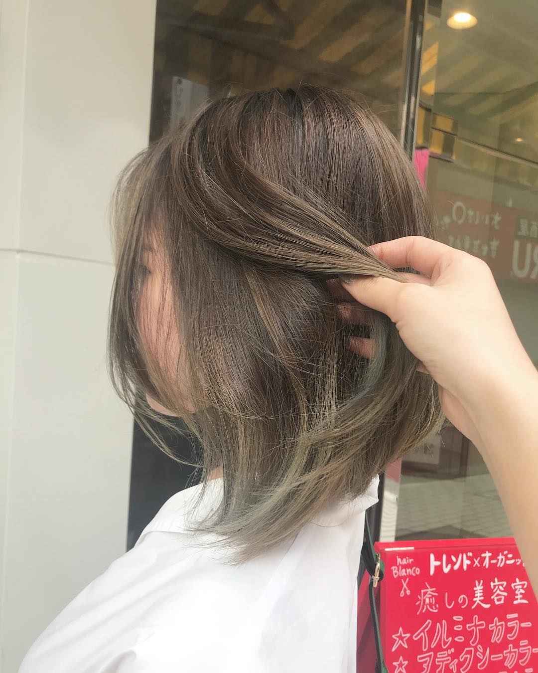 Shoulder Length Layered Bob With Highlights Shoulder Length Layered Bob With Highlights — Classy Japan Hairstyles