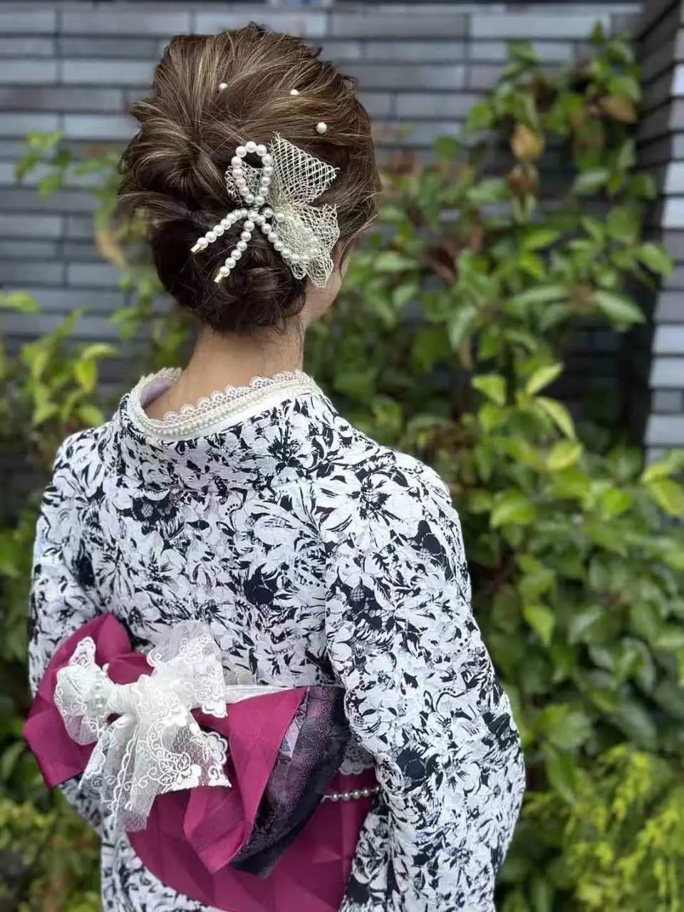 Dark Brown Updo With Pearls and Bow, Wavy Dark Brown Updo With Pearls and Bow, Wavy — Classy Japanese Hairstyles