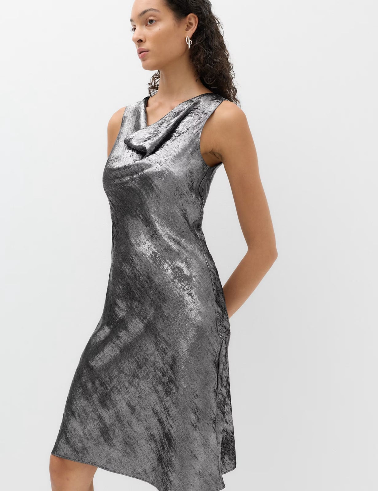 Silver Metallic Sleeveless Dress Silver Metallic Sleeveless Dress — Classy Knee Length Dress
