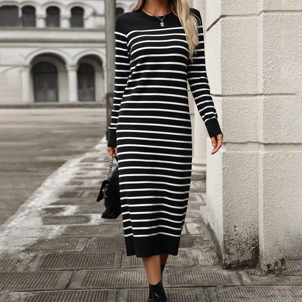 Striped Fitted Knit Dress with Ankle Boots, Close-Up Take Striped Fitted Knit Dress with Ankle Boots, Close-Up Take — Classy Knit Dress