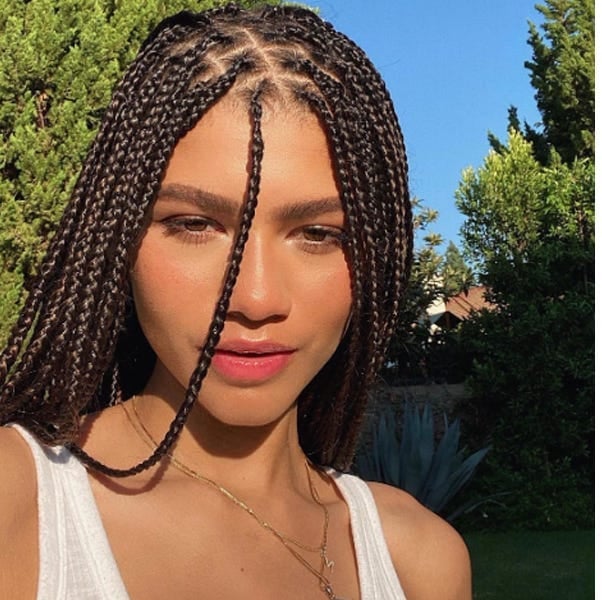 Mid-Back Dark Brown Straight Knotless Braids, Close-Up Take Mid-Back Dark Brown Straight Knotless Braids, Close-Up Take — Classy Knotless Hairstyles