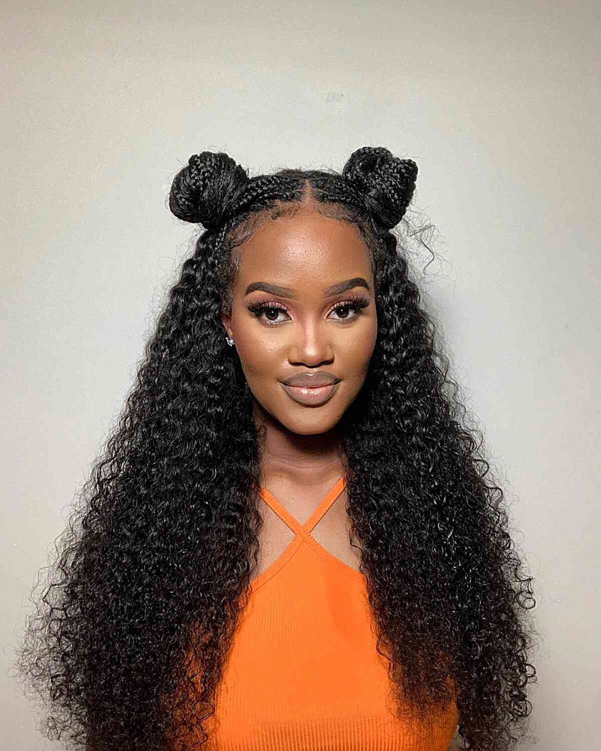 Mid-Back Black Knotless Braids With Wavy Ends Mid-Back Black Knotless Braids With Wavy Ends — Classy Knotless Hairstyles