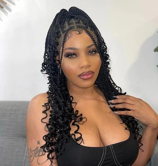 Mid-Back Black Knotless Braids With Curls, Middle Mid-Back Black Knotless Braids With Curls, Middle — Classy Knotless Hairstyles