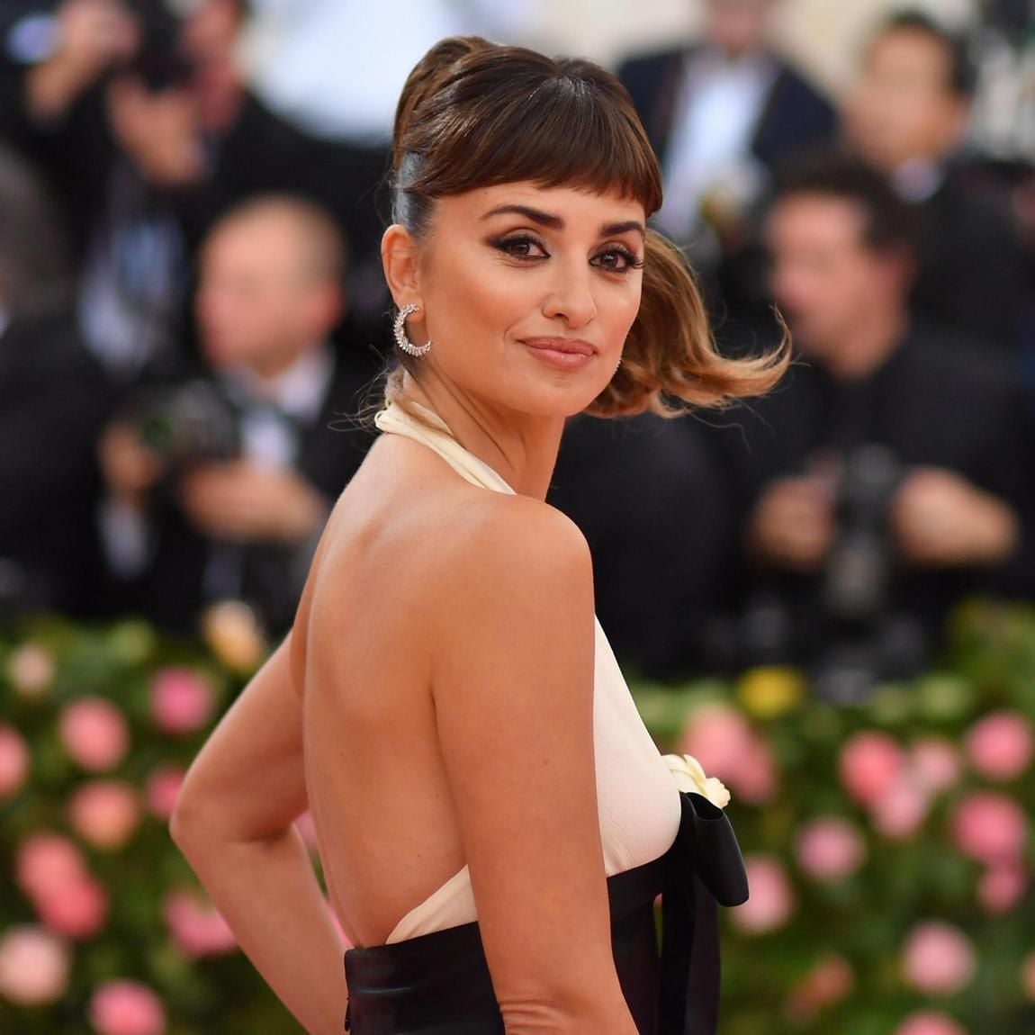 Chin Length Layered Bob Updo With Short Bangs — Classy Latina Hairstyles