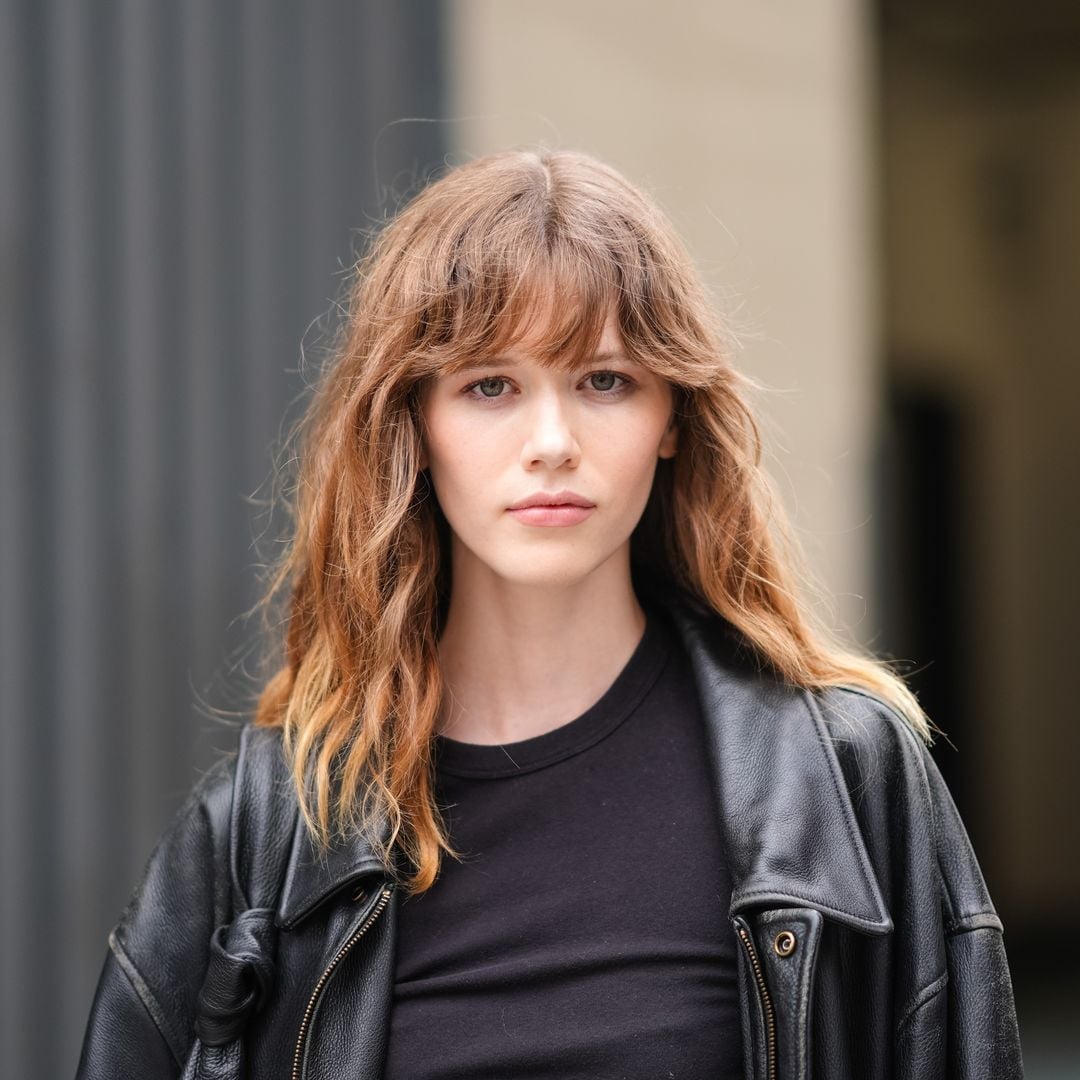 Textured Air Dried Shag With Curtain Bangs Textured Air Dried Shag With Curtain Bangs — Classy Layered Haircuts for Medium Hair